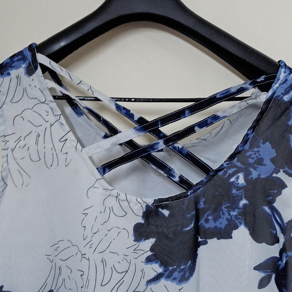 Belle Fille Creme Blue Maxi Dress - Picture 6 of 12